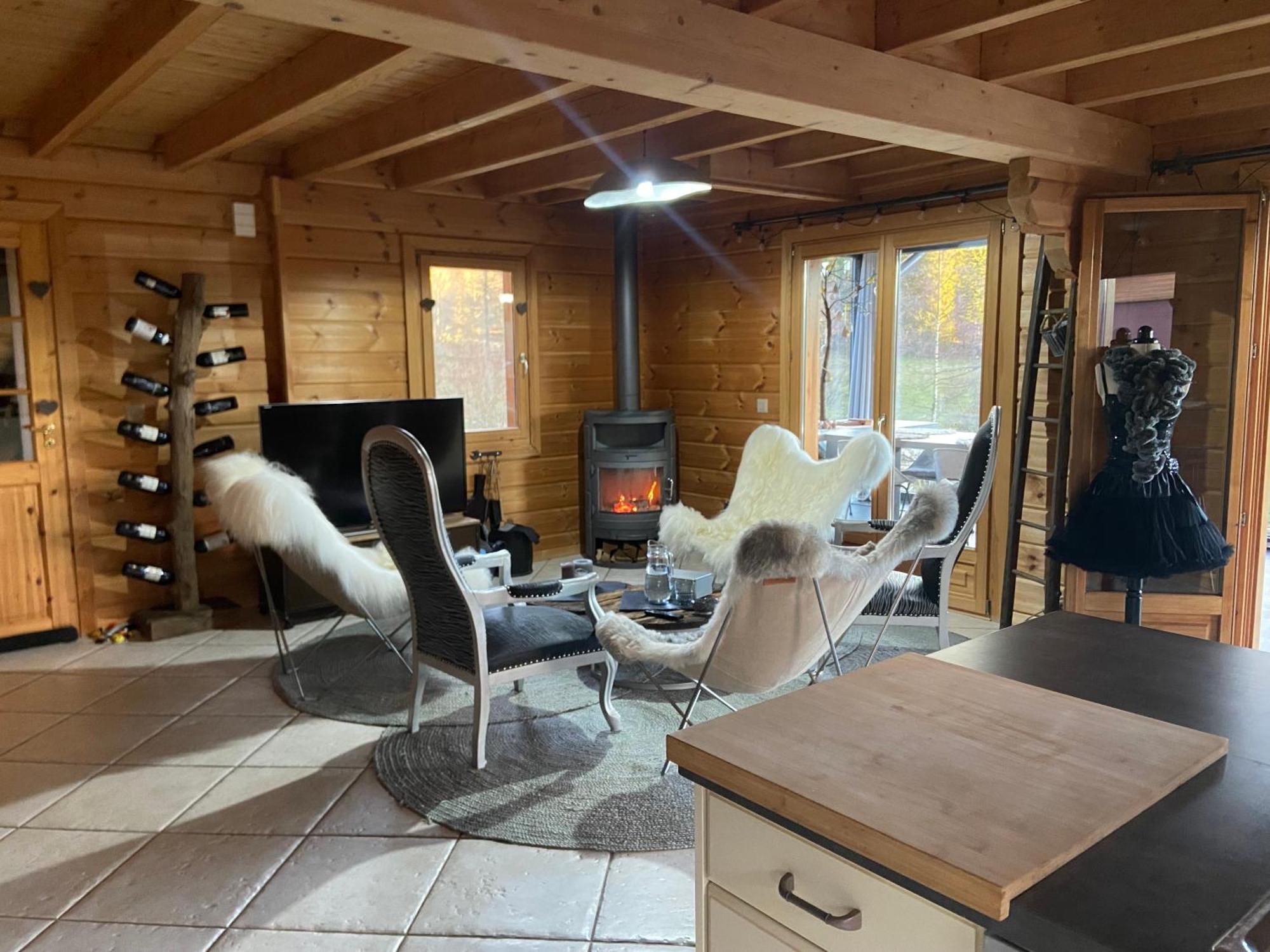 Les Savagnieres - Chambre Chez L Habitant Saint-Imier エクステリア 写真